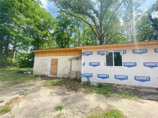 4721 Baux Mountain Road, Winston-salem, NC 27105