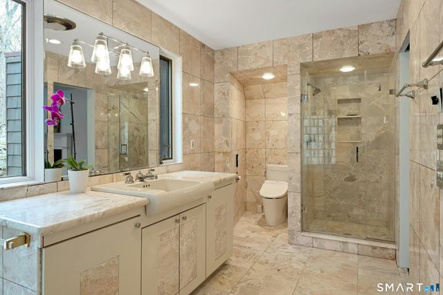 22 Hill Farm Road, Weston, CT 06883