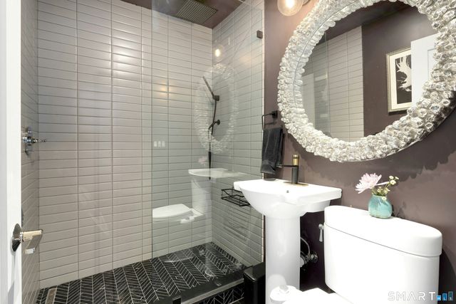 22 Hill Farm Road, Weston, CT 06883