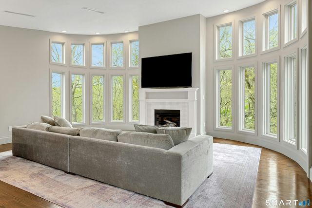 22 Hill Farm Road, Weston, CT 06883