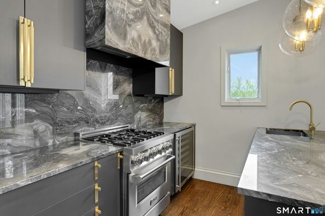 22 Hill Farm Road, Weston, CT 06883