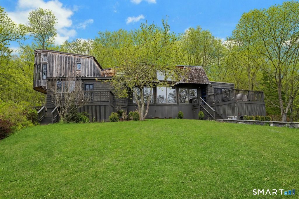 22 Hill Farm Road, Weston, CT 06883