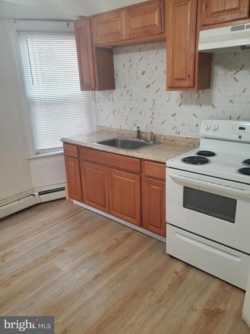 489 W HANOVER ST, Trenton, NJ 08618
