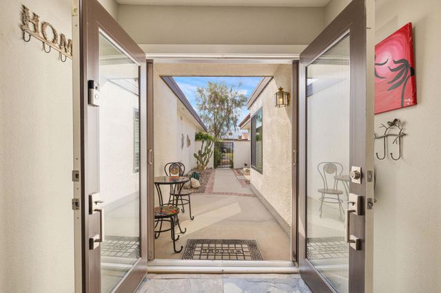 44 San Sebastian Drive, Rancho Mirage, CA 92270