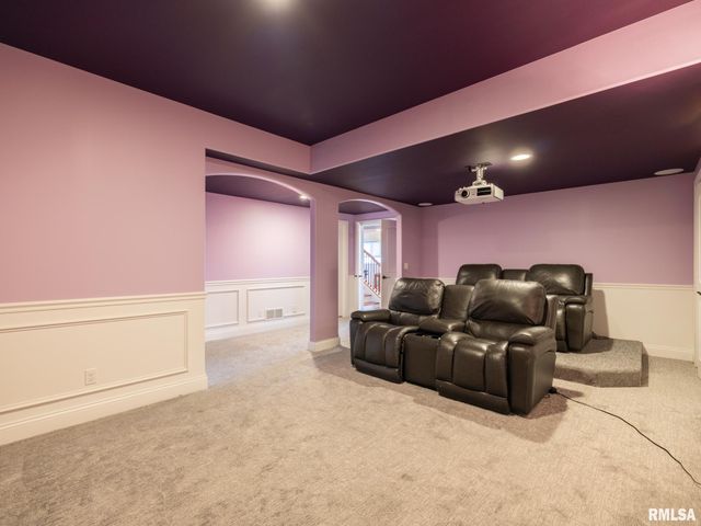 2422 W AUGUSTA Drive, Dunlap, IL 61525