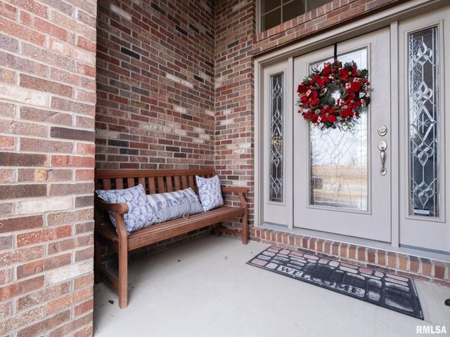 2422 W AUGUSTA Drive, Dunlap, IL 61525