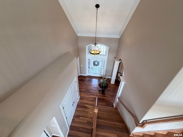 2422 W AUGUSTA Drive, Dunlap, IL 61525