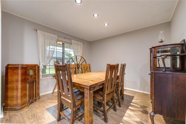 17559 S Compass Rose Circle Circle, Crosby, TX 77532