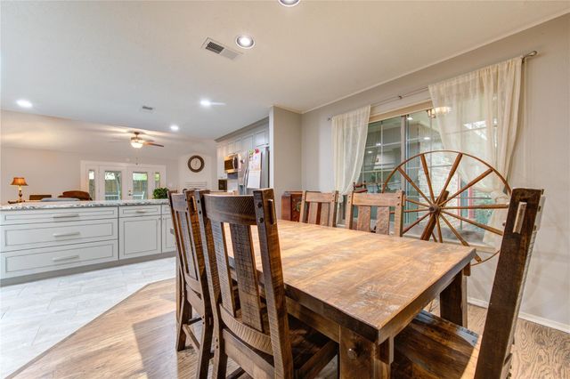 17559 S Compass Rose Circle Circle, Crosby, TX 77532