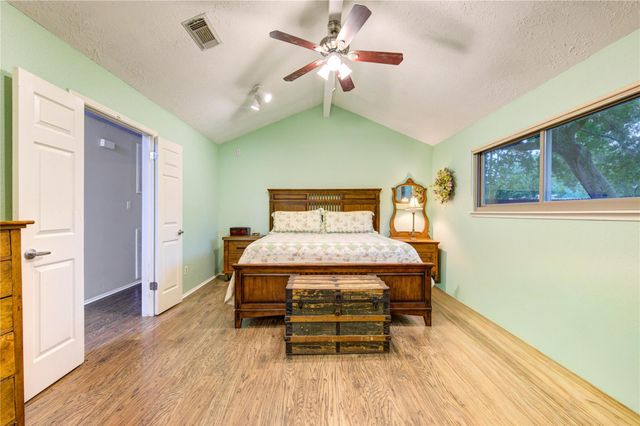 17559 S Compass Rose Circle Circle, Crosby, TX 77532