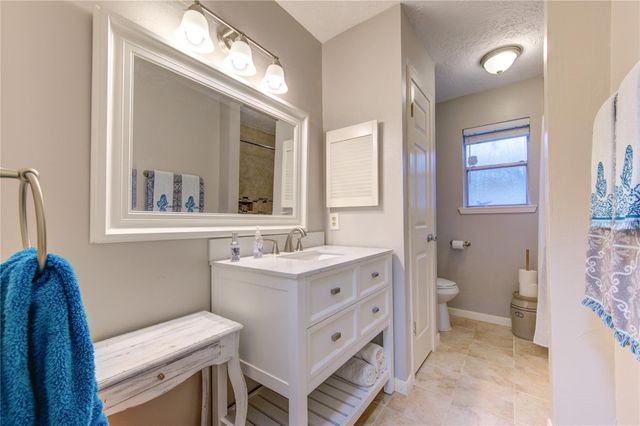 17559 S Compass Rose Circle Circle, Crosby, TX 77532