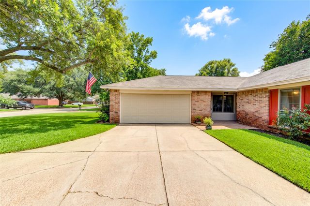 17559 S Compass Rose Circle Circle, Crosby, TX 77532