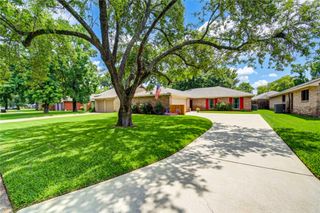 17559 S Compass Rose Circle Circle, Crosby, TX 77532