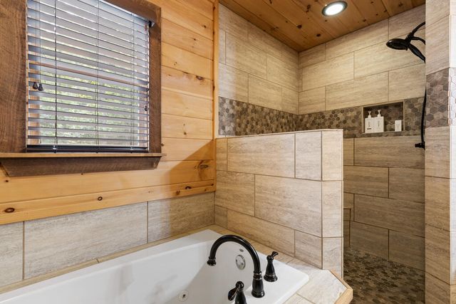 15 Paloma Drive, Blue Ridge, GA 30513