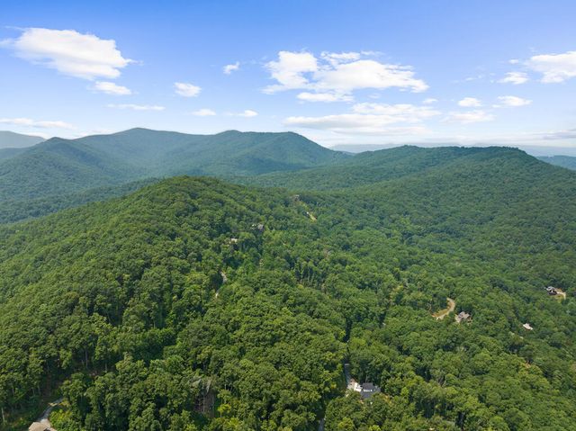 15 Paloma Drive, Blue Ridge, GA 30513