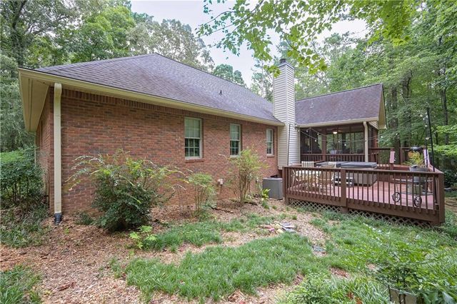 5885 West Chapel Hill Road, Douglasville, GA 30135