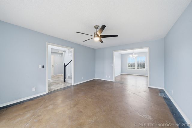 9519 S 96th East Avenue, Tulsa, OK 74133