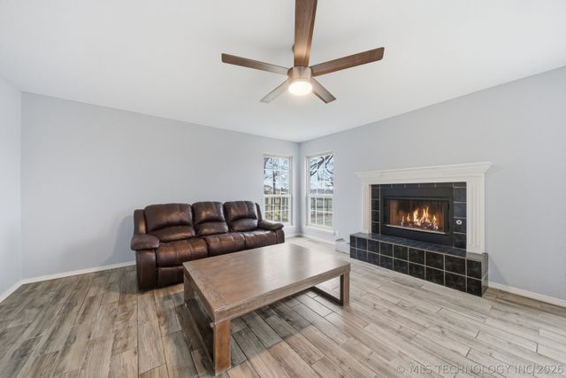 9519 S 96th East Avenue, Tulsa, OK 74133