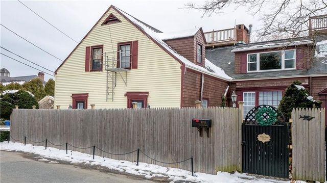 167 Coggeshall Avenue A, Newport, RI 02840