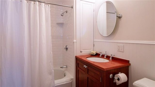 167 Coggeshall Avenue A, Newport, RI 02840