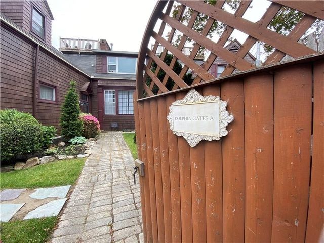 167 Coggeshall Avenue A, Newport, RI 02840