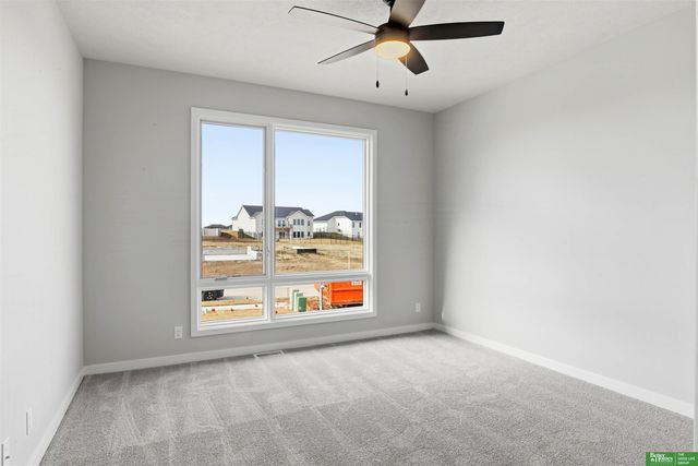 5709 N 195th Street, Elkhorn, NE 68022