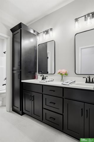 5709 N 195th Street, Elkhorn, NE 68022