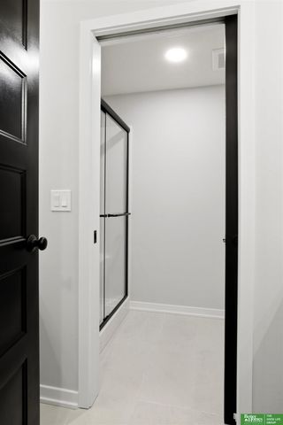 5709 N 195th Street, Elkhorn, NE 68022