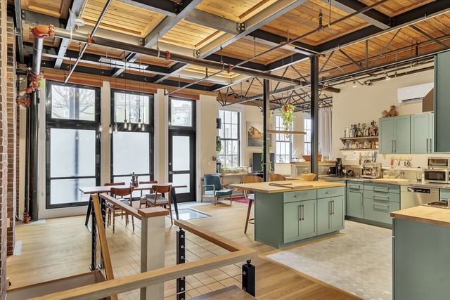 3-4 Tannery Brook Row 11, Somerville, MA 02144