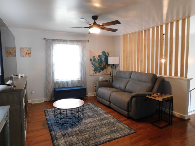 539 Missimer LN, Vinton, VA 24179