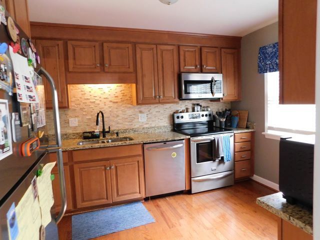 539 Missimer LN, Vinton, VA 24179