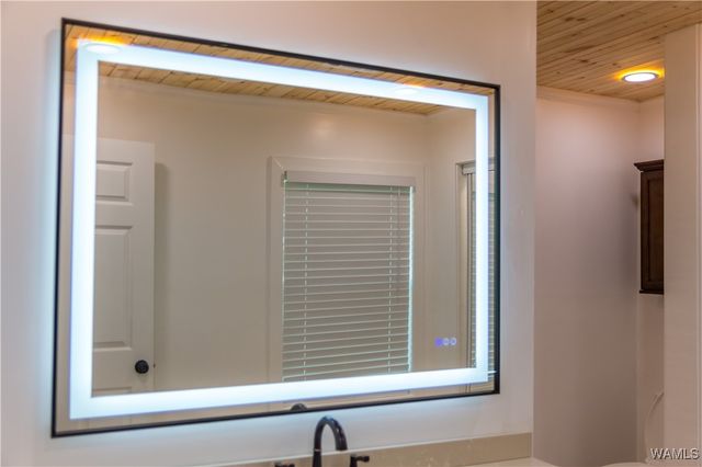 1102 N Washington, Livingston, AL 35470