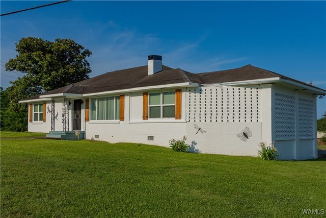 1102 N Washington, Livingston, AL 35470