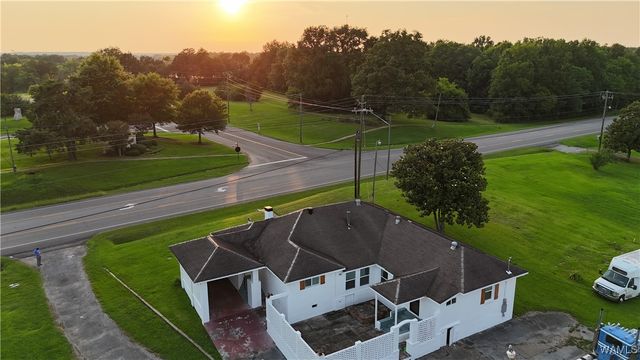 1102 N Washington, Livingston, AL 35470