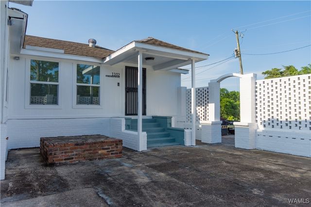 1102 N Washington, Livingston, AL 35470