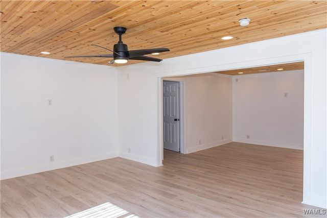 1102 N Washington, Livingston, AL 35470