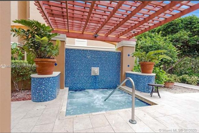 19999 E Country Club Dr 1501, Aventura, FL 33180