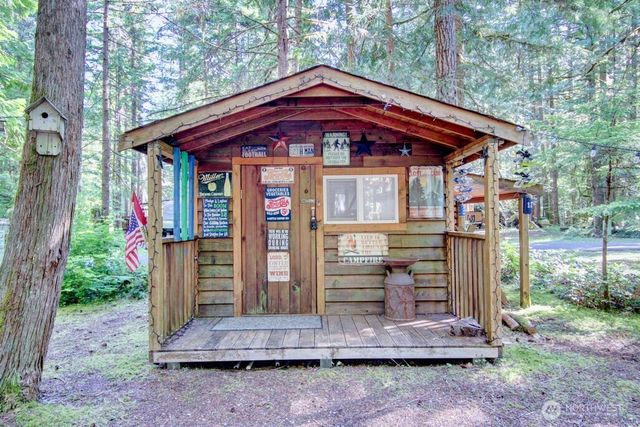 290 Schinn Canyon Drive, Deming, WA 98244
