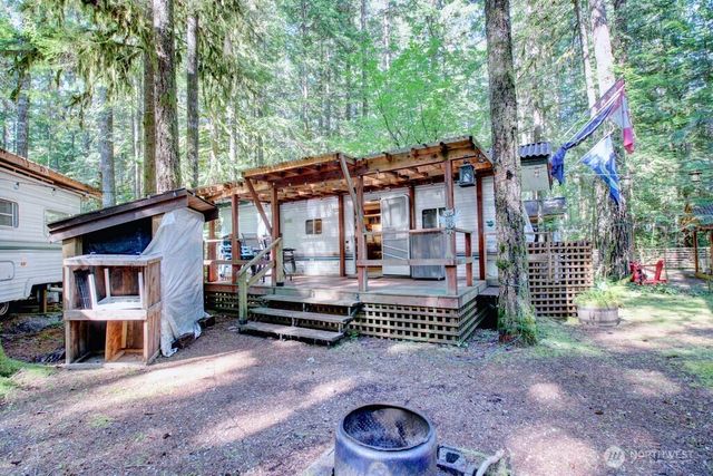 290 Schinn Canyon Drive, Deming, WA 98244