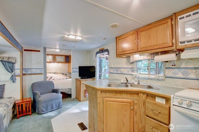 290 Schinn Canyon Drive, Deming, WA 98244