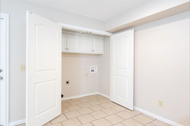 1712 S Waco Street, Van Alstyne, TX 75495