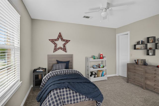 1712 S Waco Street, Van Alstyne, TX 75495