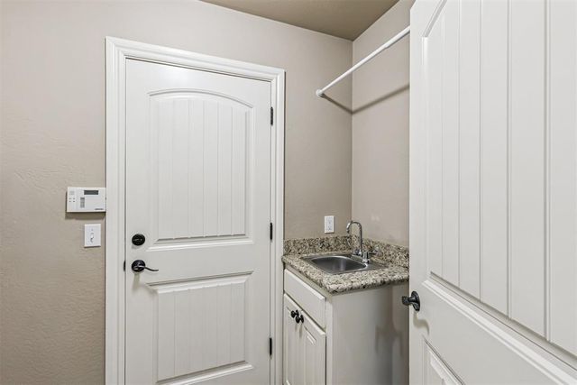 13920 Oxford Drive, Edmond, OK 73013