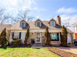 5520 Falmouth Road, Fairway, KS 66205