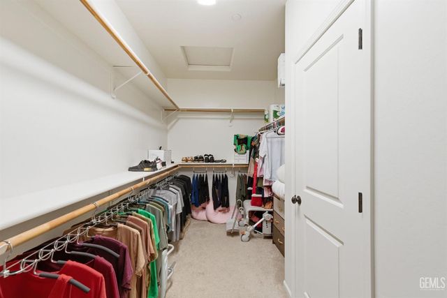 1736 Audley End Place, Bakersfield, CA 93311