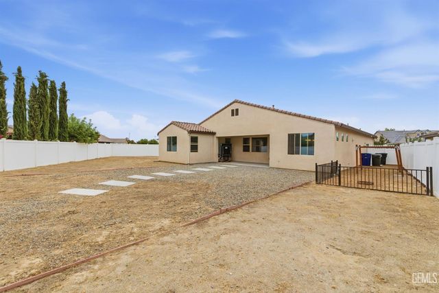 1736 Audley End Place, Bakersfield, CA 93311