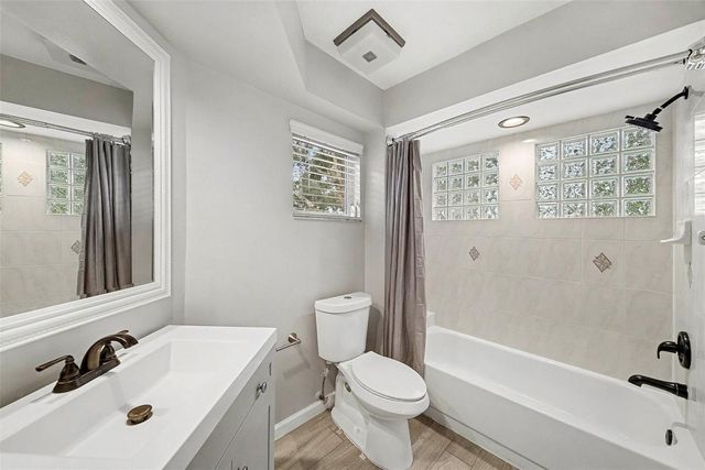 15811 SANCTUARY DRIVE, Tampa, FL 33647