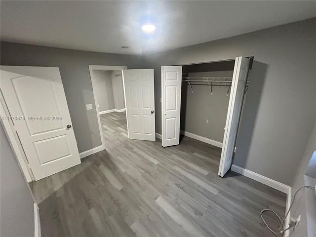 1036 NW 47th Ter, Miami, FL 33127