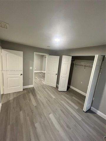 1036 NW 47th Ter, Miami, FL 33127