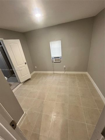 1036 NW 47th Ter, Miami, FL 33127